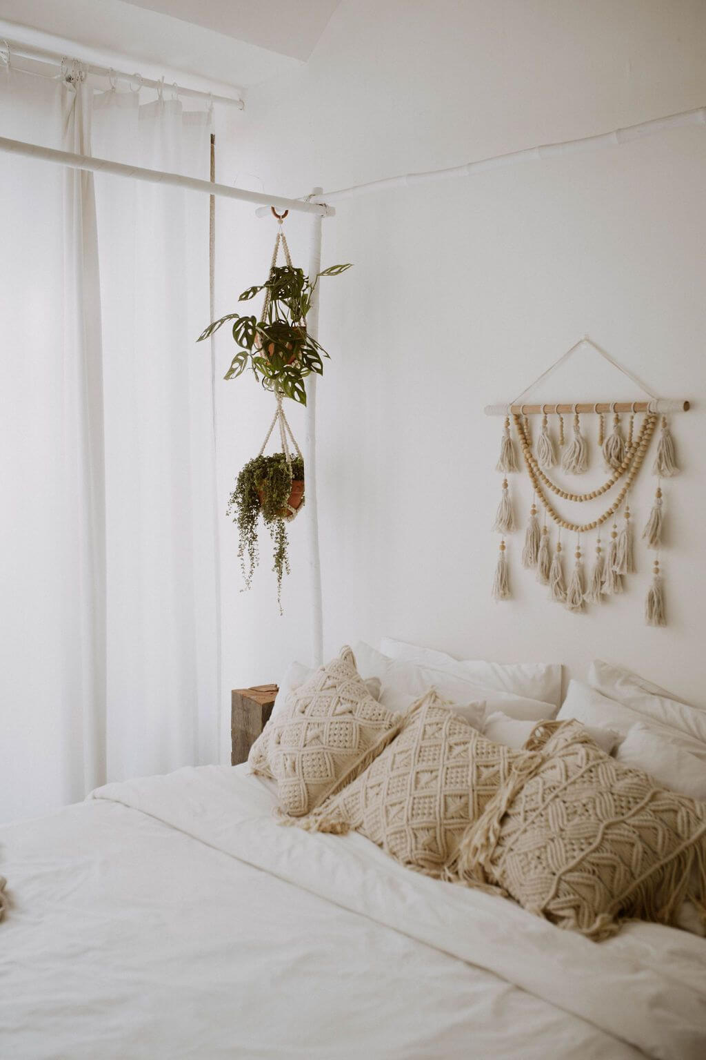 18c-best-bohemian-bedroom-decor-ideas-designs-homebnc-v3