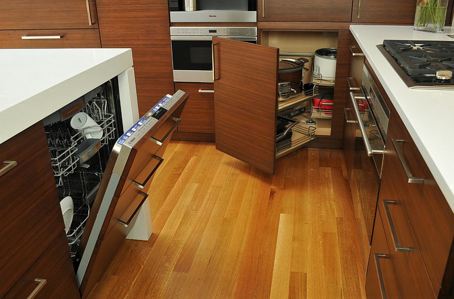 2-beat-those-hard-angles-with-smart-kitchen-pullout-drawers