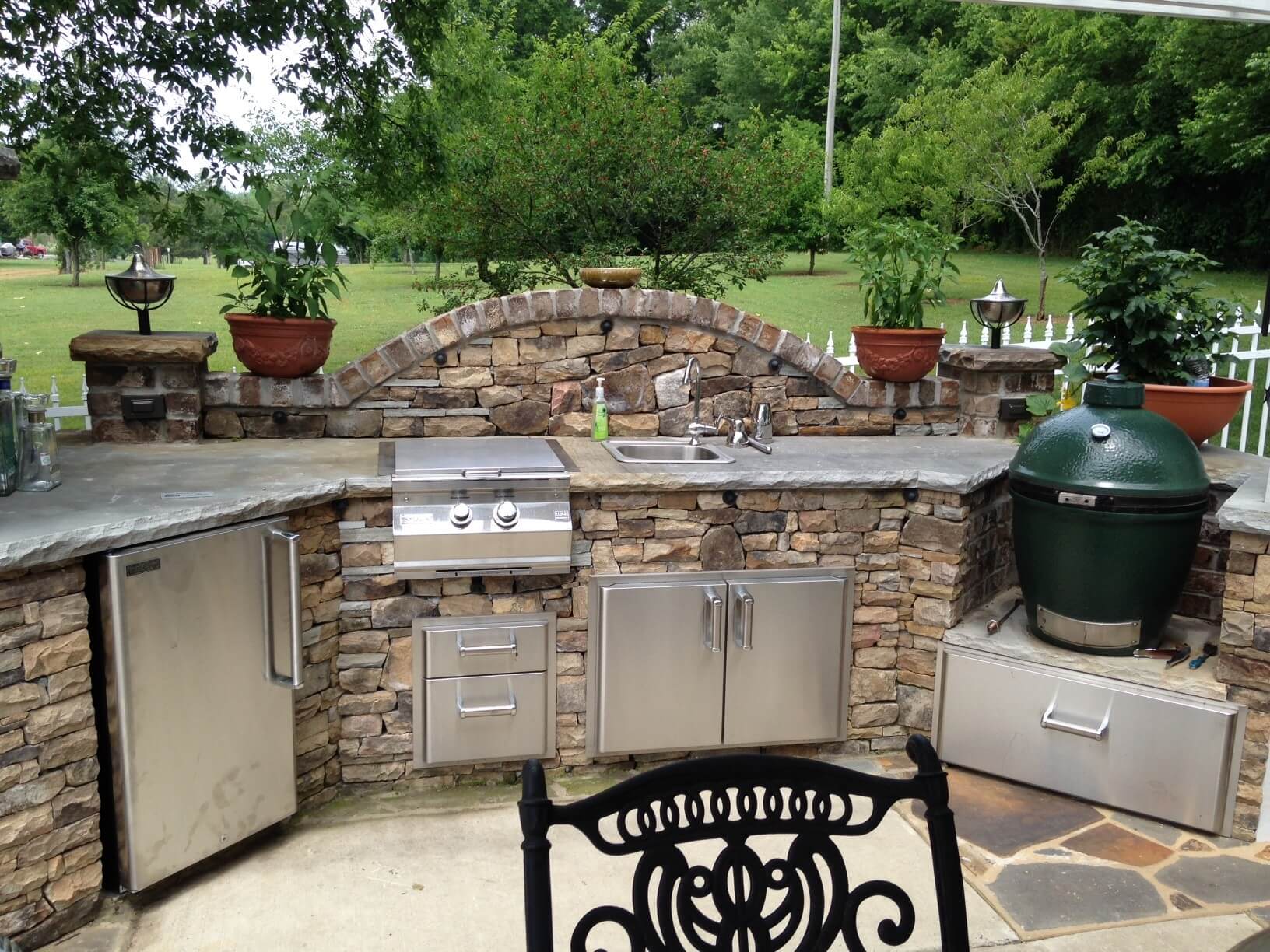 22-outdoor-kitchen-ideas-homebnc