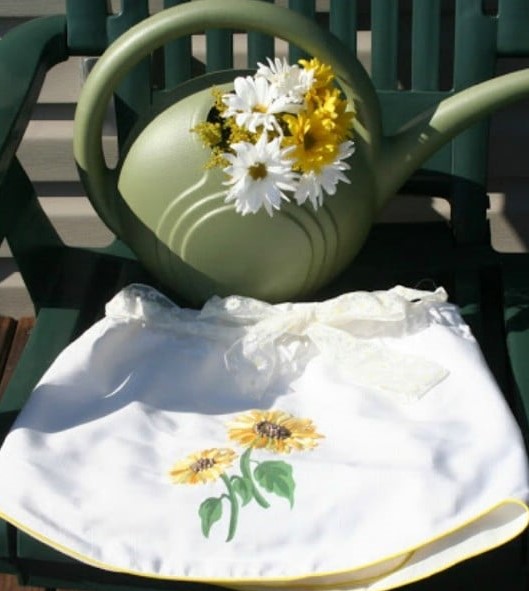 3-apron-diyncrafts-old-curtains