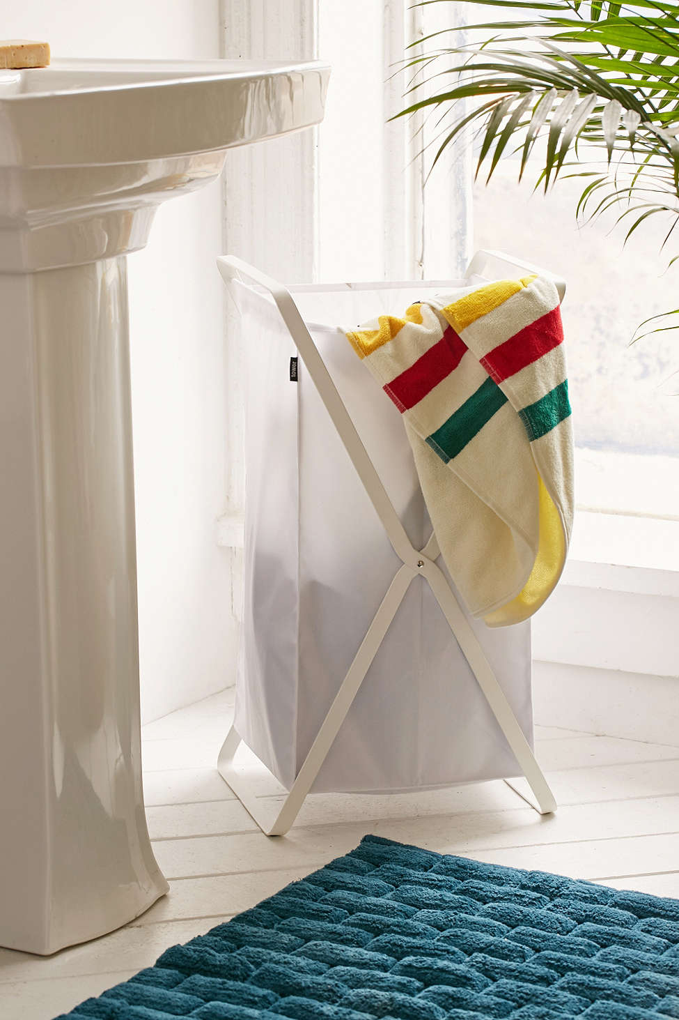 Classic-laundry-basket-from-urban-outfitters