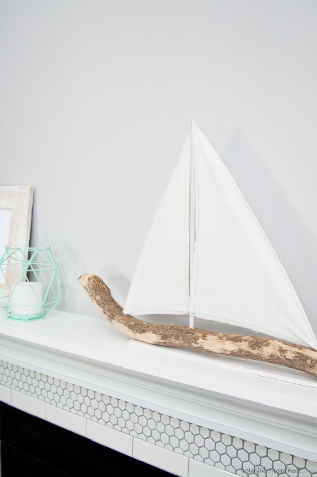 Diy-driftwood-sailboat-decor