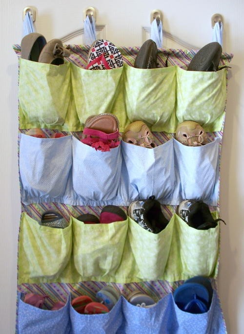 Diy-hanging-shoe-organizer_large500_id-3318196