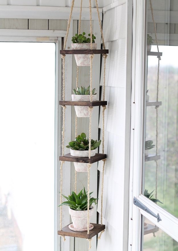 Diy-vertical-plant-hanger