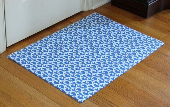 Pretty-blue-floor-mat-made-_thumb
