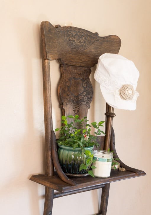 Repurposed-chair-shelf-towel-holder-5-1
