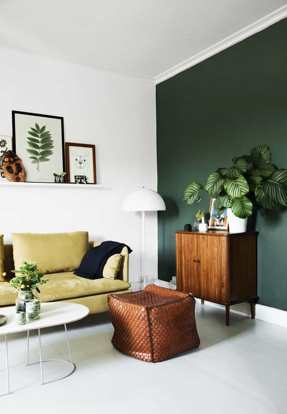 Retro-chic-apartment-with-a-green-color-theme