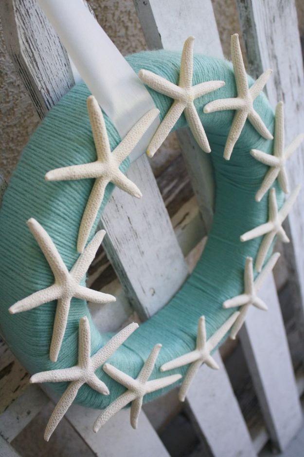 Starfish-yarn-wreath