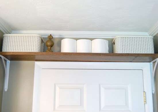 Bathroom_shelf