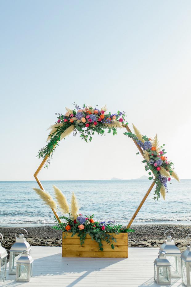 Beach-floral-circle-wreath