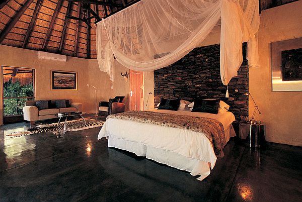 Bedroom-decorating-with-safari-theme