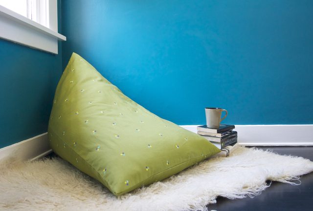 Diy-pyramid-bean-bag-chair