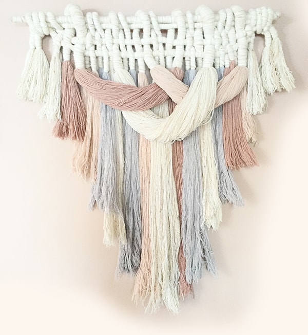 Diy-yarn-wall-hangings-for-a-boho-touch-6