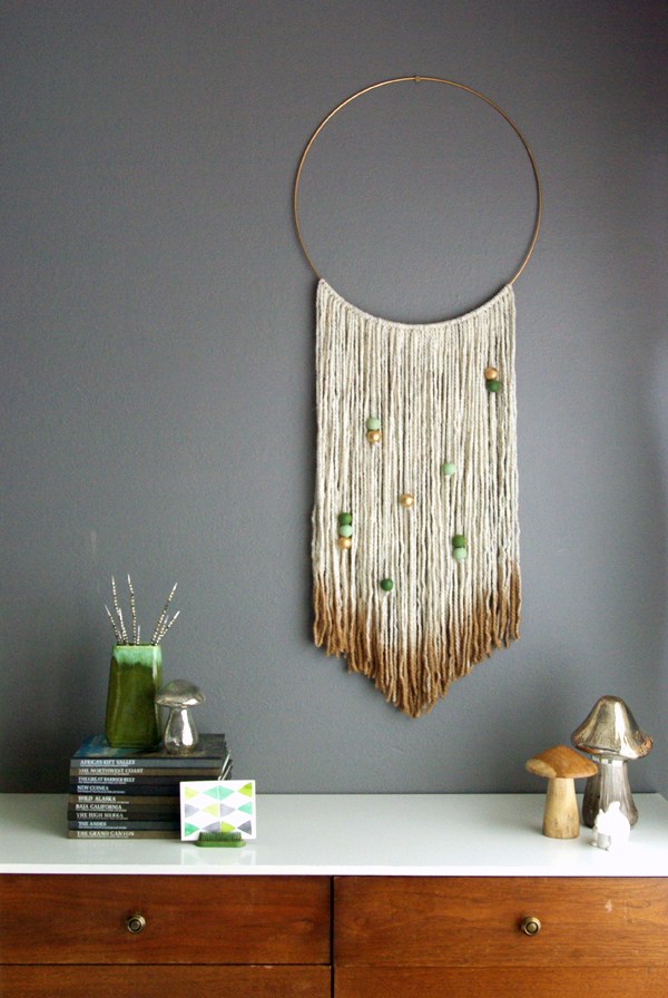 Diy-yarn-wall-hangings-for-a-boho-touch-8
