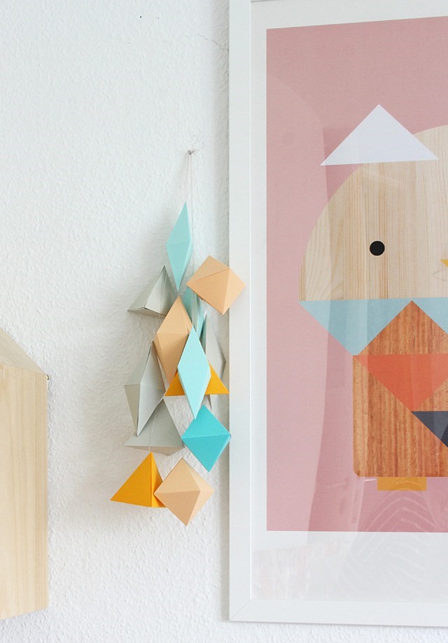 Eye-catchy-diy-paper-wall-decor-ideas-2