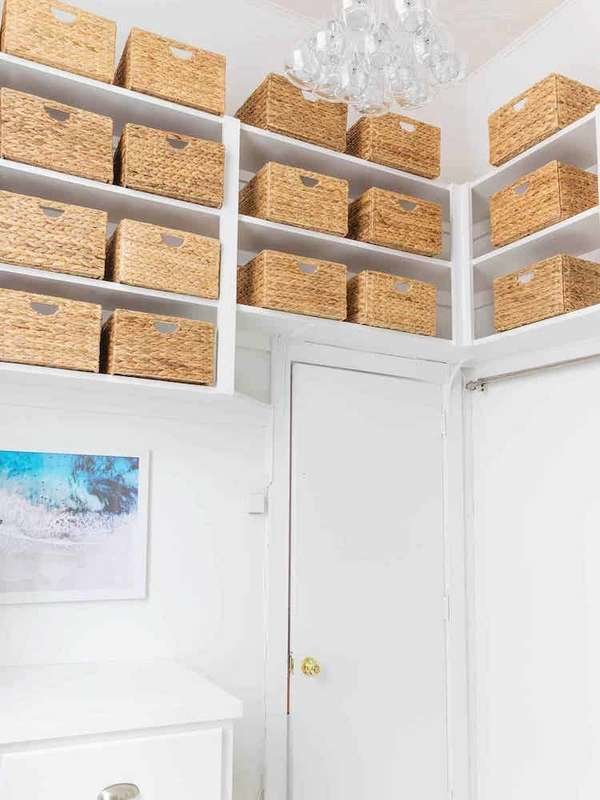 Over_door_shelf