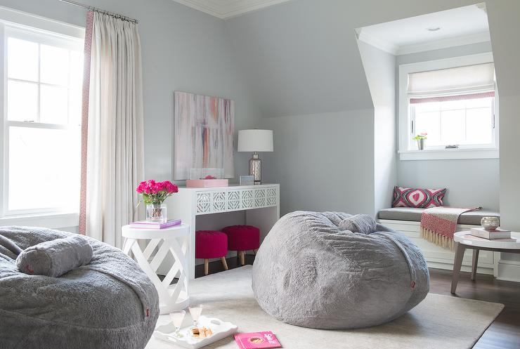 Pink-and-gray-teen-girl-bedroom-built-in-window-seat-color-block-pillow