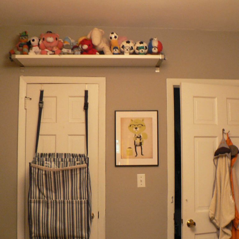 Shelf-above-door_05