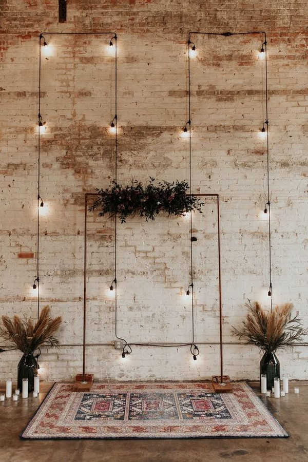 Simple-industrial-wedding-backdrop-ideas-with-lights