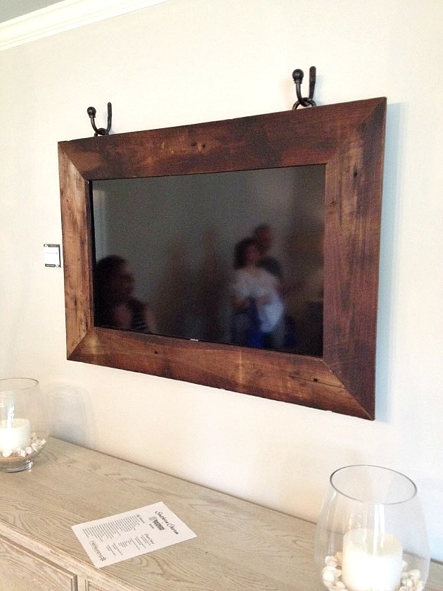 Wall-tv-reclaimed-wood-frame