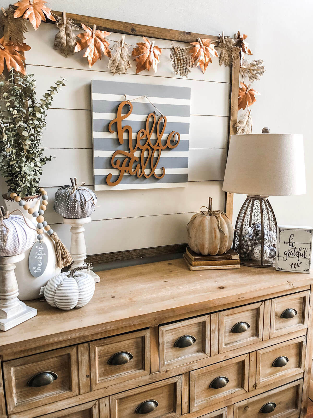 03d-farmhouse-fall-decorating-ideas-homebnc-v3