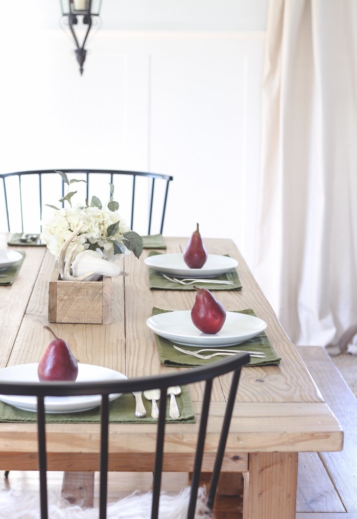 1-fall-dining-room-ideas-love-grows-wild
