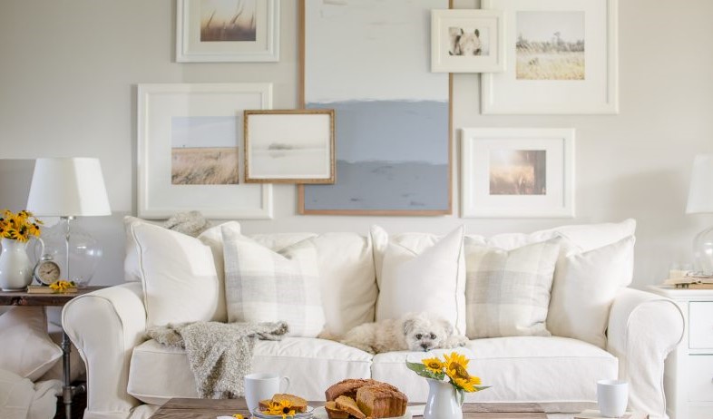 1-fall-living-room-ideas-a-burst-of-beautiful-790x523-1