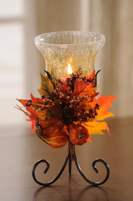 1-cozy-and-cute-candle-decor-ideas-for-fall-11-554x834-1