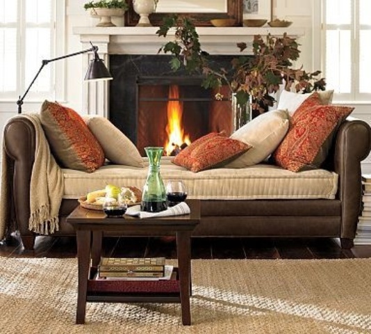 1-cozy-and-inviting-fall-living-room-decor-ideas-18