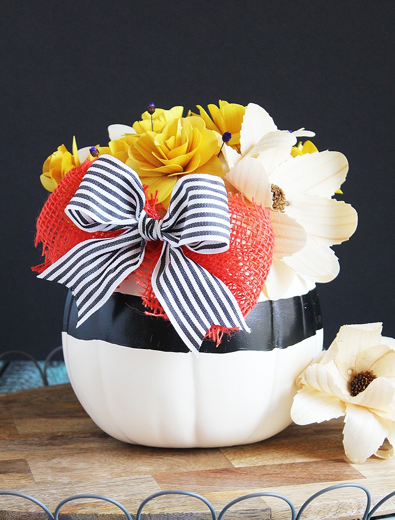 1-diy-fall-and-thanksgiving-pumpkin-centerpieces-1