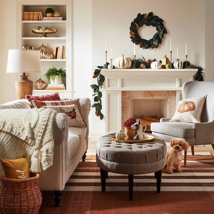 1-living-room-fall-decor-with-pillows-and-pumpkins