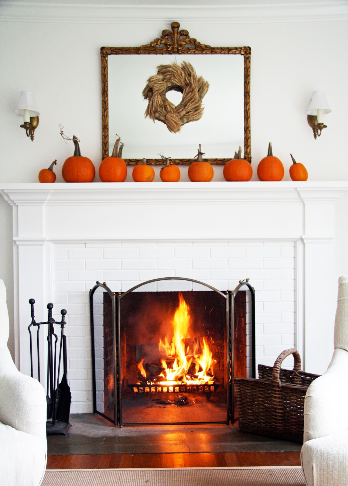 11-fall-mantel-decorating-ideas-homebnc