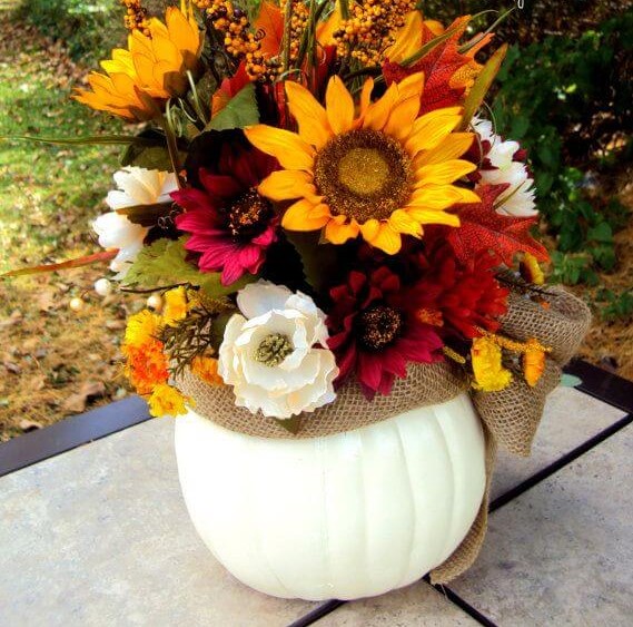 18-pumpkin-centerpiece-ideas-homebnc