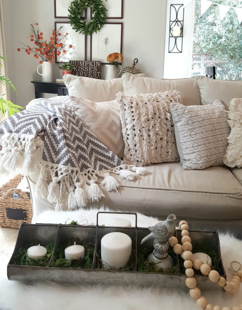 1fall-living-room-ideas-the-design-twins-790x1011-1
