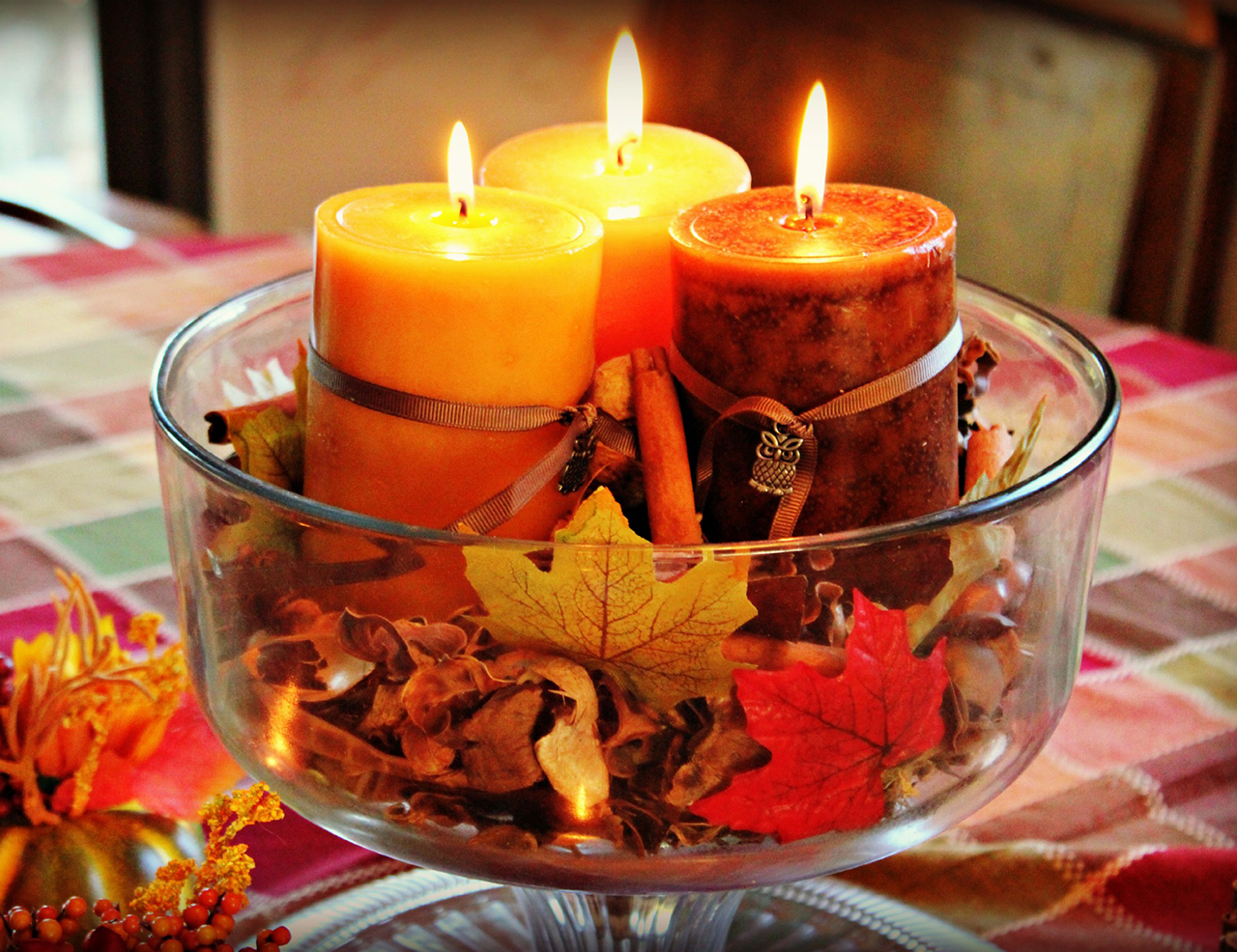 21-fall-candle-decoration-ideas-homebnc