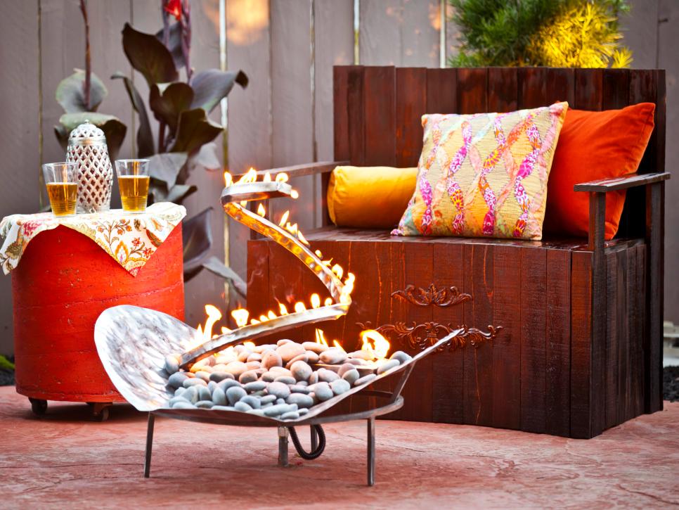 24-fire-with-a-twist-fireplace-idea-homebnc