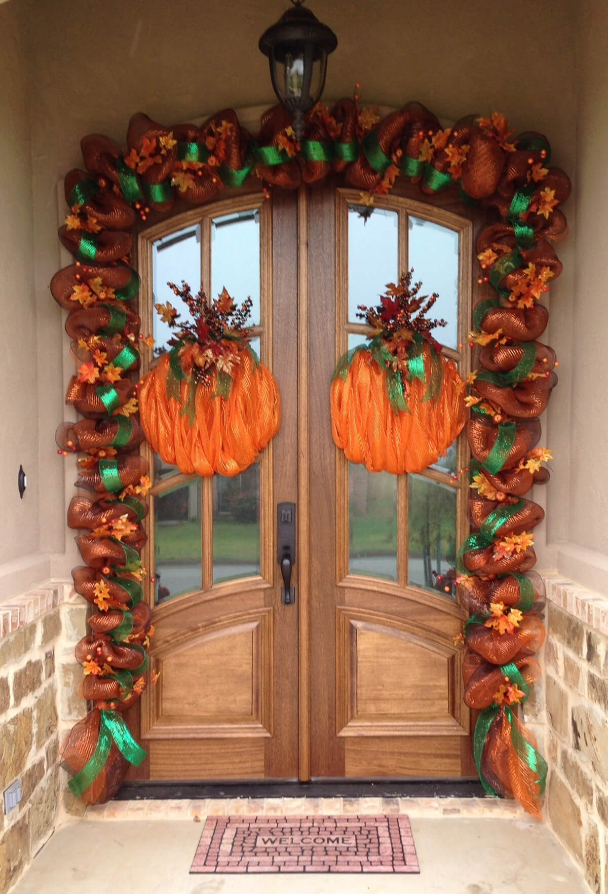 24-front-door-decor-ideas-homebnc