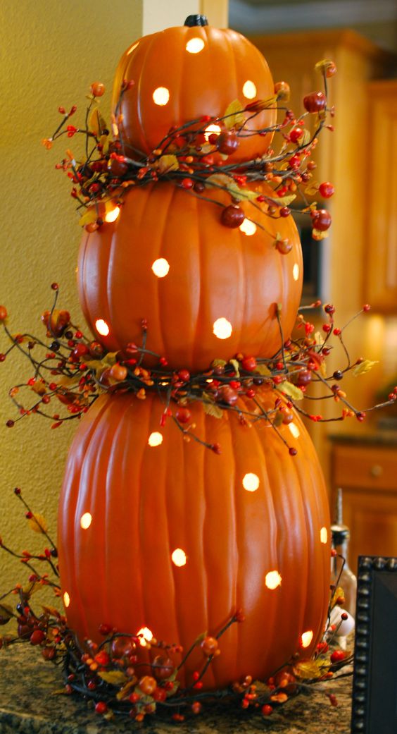 25-polka-dot-pumpkins-with-leds-inside