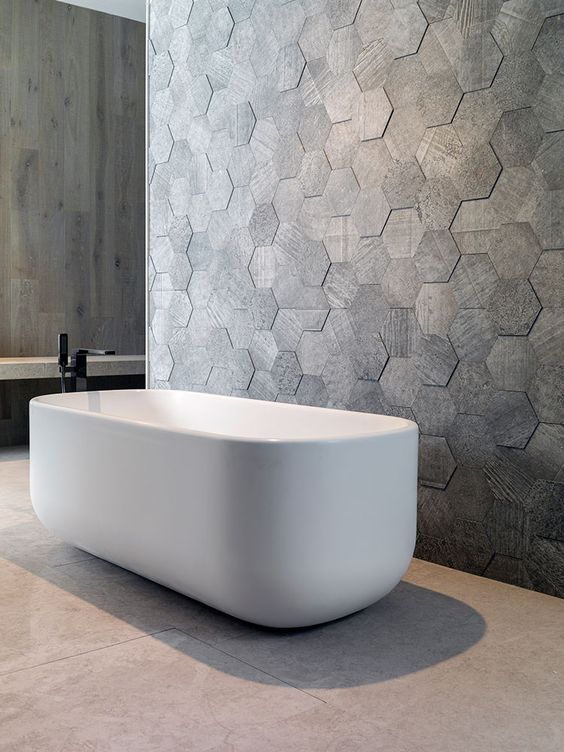 35-2d-hexagonal-tiles-in-the-bathtub-area