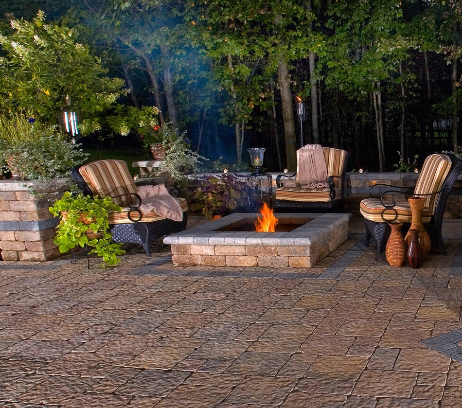 44-designed-for-fire-outdoor-fireplace-homebnc