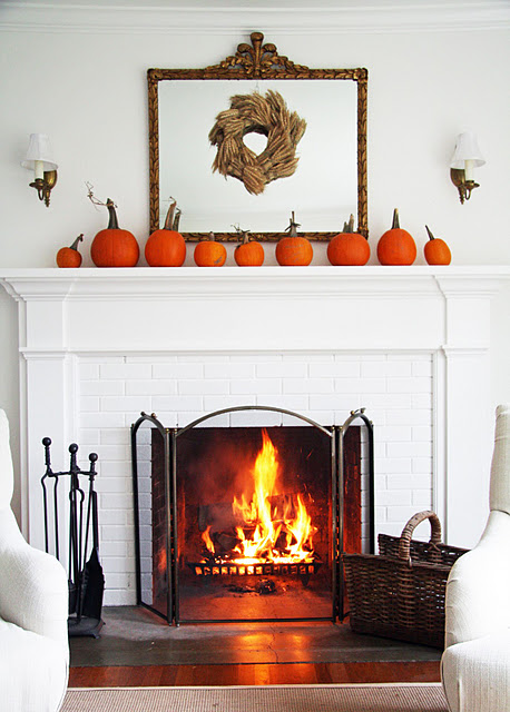 62-exciting-fall-mantel-decor-ideas-22
