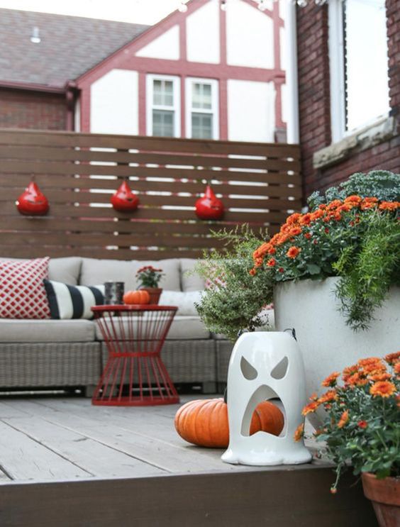 Autumn-decoration-in-the-balcony19