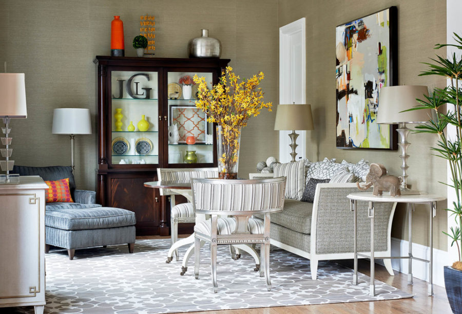 Contemporary-modern-living-room-decorated-for-fall-900x611-1
