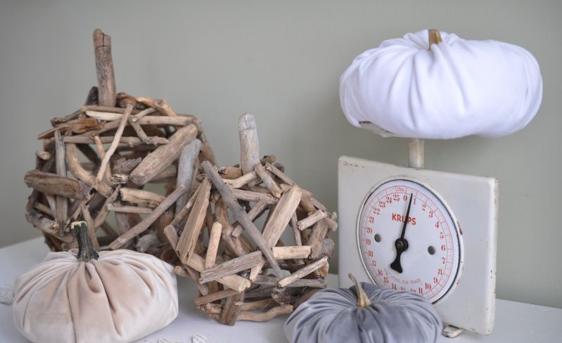 Diy-driftwood-pumpkin