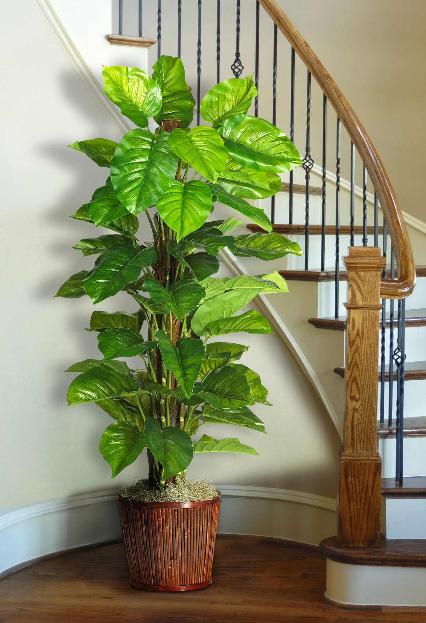 Decorating-with-artificial-plants-1