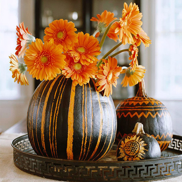 Etched-pumpkin-design-using-black-paint-1