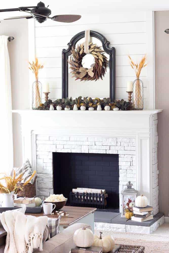 Fall-decorating-ideas-fireplace-mantel-02-1-kindesign