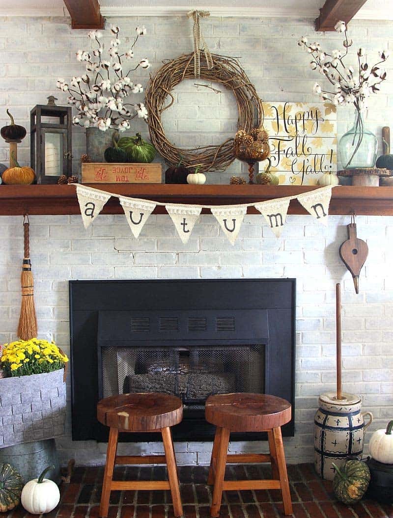Fall-decorating-ideas-fireplace-mantel-13-1-kindesign