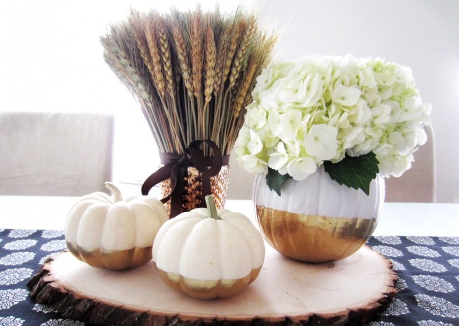 Gold-dipped-pumpkins-centerpiece-1024x768-907x680-1