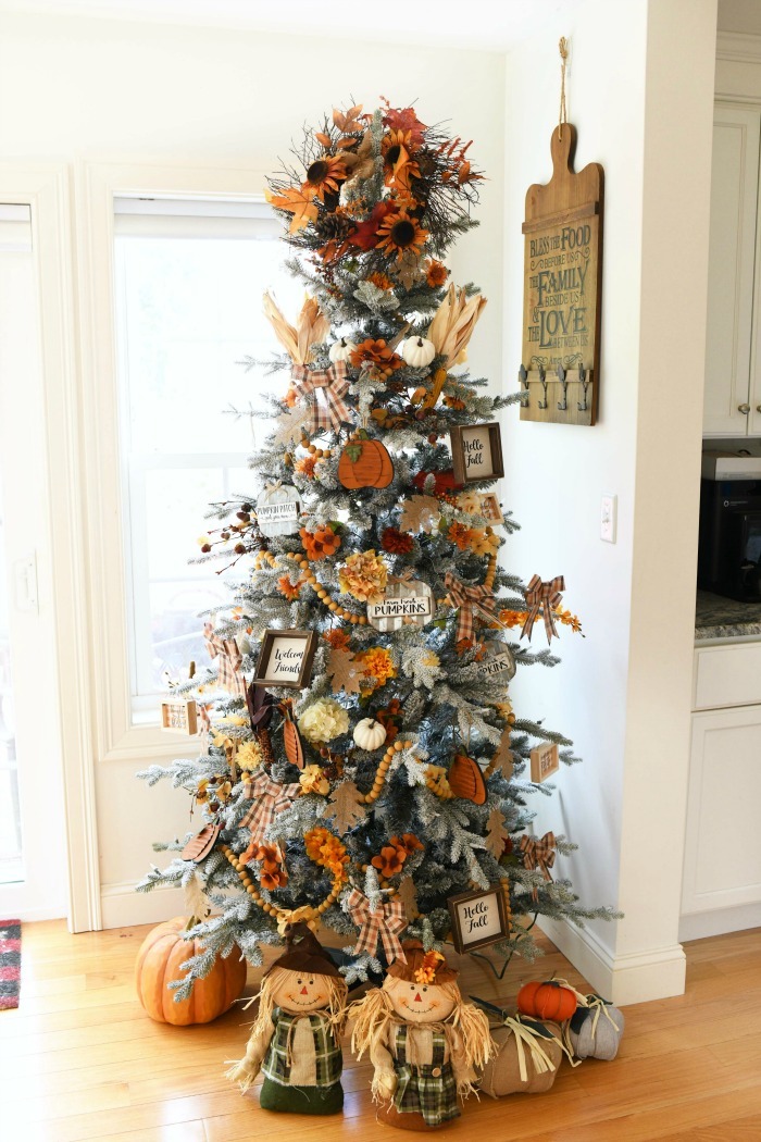 Harvest-christmas-tree-decor